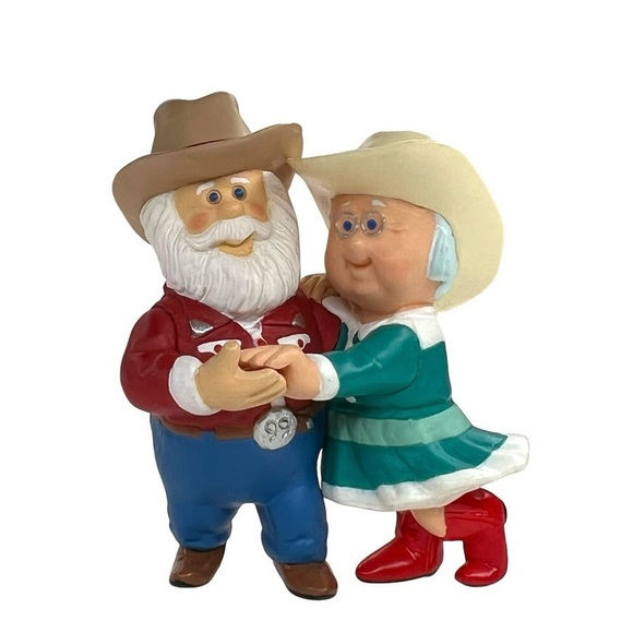 Hallmark Other - Hallmark Keepsake Ornament 1999 The Clauses on Vacation #3 in Collector's Series